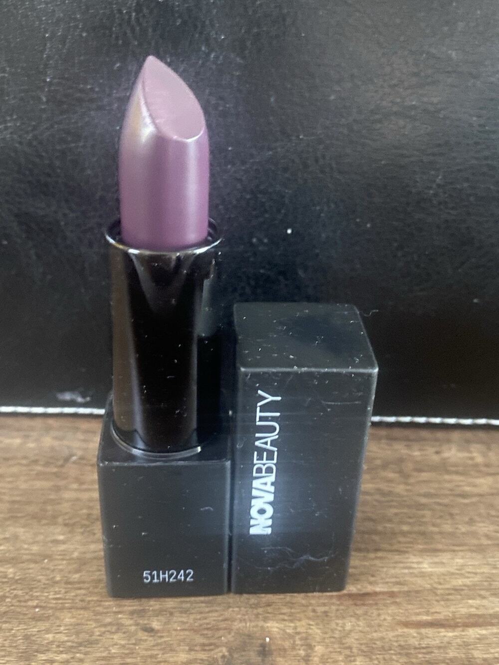 NOVABEAUTY Perfect Pout Luminous Cream Lipstick -Royalty -Nova Beauty